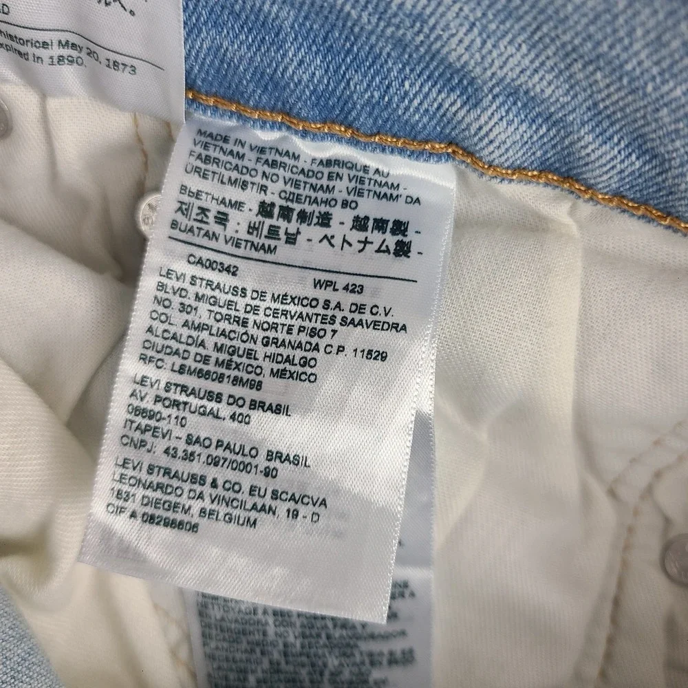 Levi's 541 Jeans Mens 34x34 Blue Athletic Taper Light Wash All Season Tech Denim
